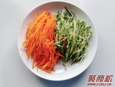 家常炸酱面家常做法大全步骤图1