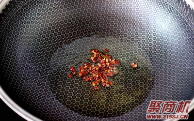 香干炒芹菜家常做法大全步骤图5