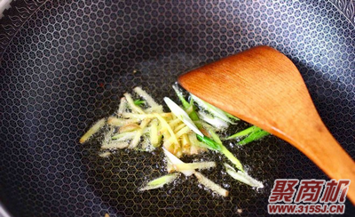 香干炒芹菜家常做法大全步骤图6