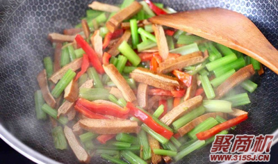 香干炒芹菜家常做法大全步骤图13