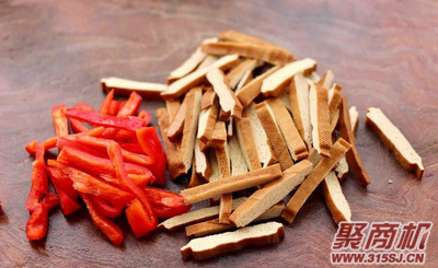 香干炒芹菜家常做法大全步骤图3