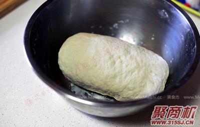 韭菜盒子家常做法大全步骤图2