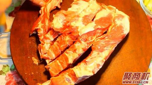 土豆烧排骨家常做法大全步骤图1