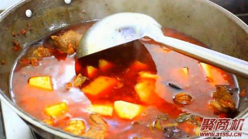 土豆烧排骨家常做法大全步骤图7