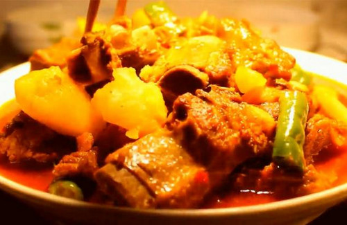 土豆烧排骨
