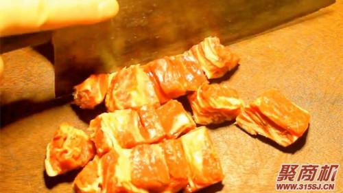 酸菜烧牛肉家常做法大全步骤图1