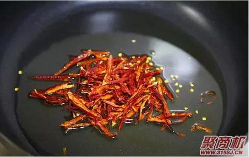 芹菜炒肉家常做法大全步骤图4