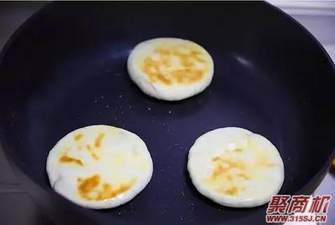 豆沙饼家常做法大全步骤图11