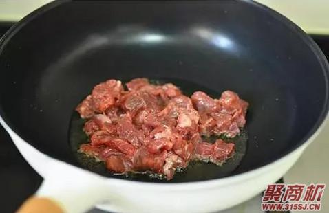 蒜香牛肉粒家常做法大全步骤图7