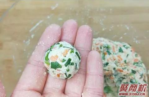 炸豆腐丸子家常做法大全步骤图9