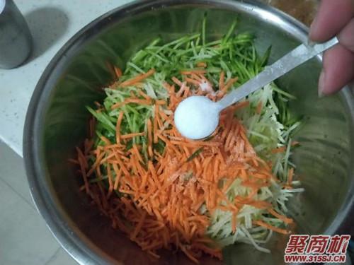萝卜丸子家常做法大全步骤图2