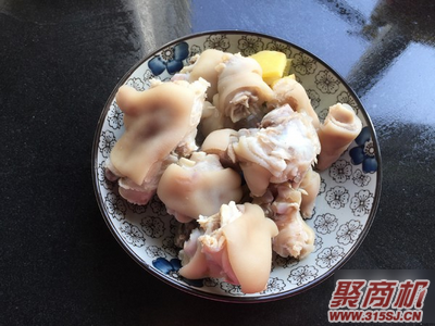 香炸猪蹄家常做法大全步骤图1