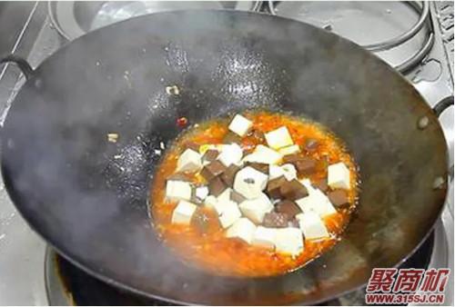 鸭血烧豆腐家常做法大全步骤图4