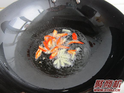 酸菜炒肉皮家常做法大全步骤图5