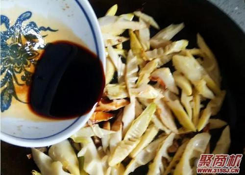 油焖春笋家常做法大全步骤图7