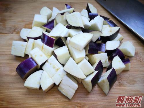 干煸肉末茄子家常做法大全步骤图3
