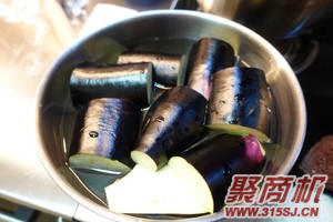 烧椒茄子家常做法大全步骤图1