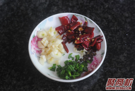 水煮牛肉家常做法大全步骤图2