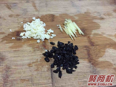排骨蒸豆腐家常做法大全步骤图3