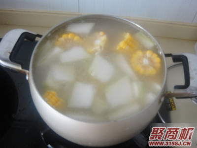 冬瓜猪骨玉米汤家常做法大全步骤图7