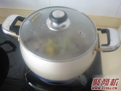 冬瓜猪骨玉米汤家常做法大全步骤图5
