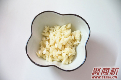 蒜香排骨家常做法大全步骤图3