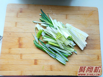 葱油拌面家常做法大全步骤图2