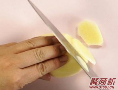 醋溜土豆丝家常做法大全步骤图2