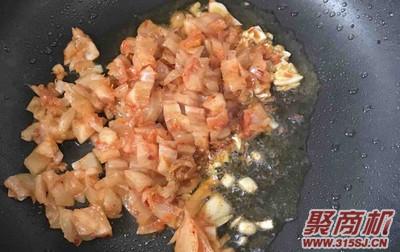 辣白菜炒饭家常做法大全步骤图4