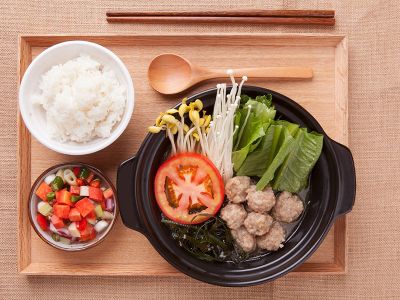 林妹妹沾水米线番茄丸子套饭