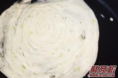 香酥葱油饼家常做法大全步骤图9