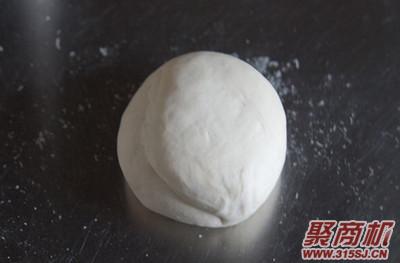 香酥葱油饼家常做法大全步骤图2