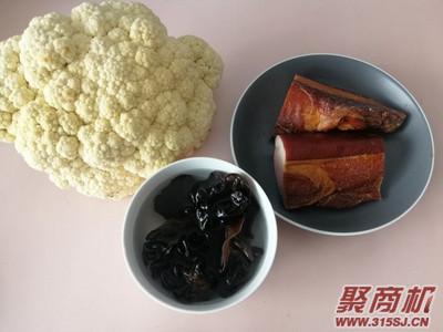 菜花木耳炒腊肉家常做法大全步骤图1