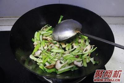 清炒香菇青菜家常做法大全步骤图3