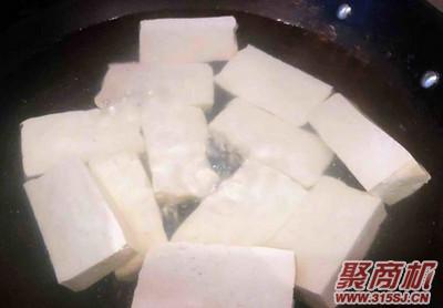 香煎鳗鱼豆腐家常做法大全步骤图2