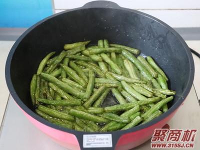 土豆烧豆角家常做法大全步骤图5