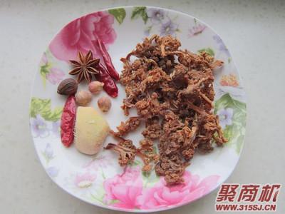 干菜花焖肉家常做法大全步骤图1