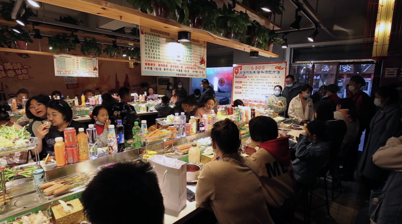 渝嗨椒旋转小火锅四川