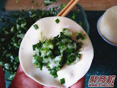 磷虾肉韭菜锅贴家常做法大全步骤图7