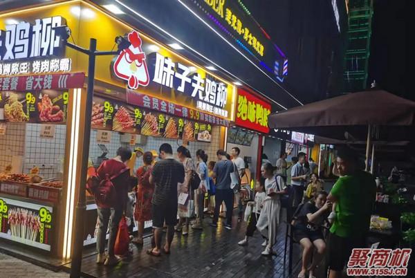 十平米小店能赚多钱?国庆七天，味子夫8店连开，日进斗金_7