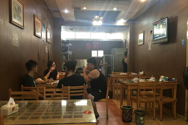 怎么做好餐饮店的营销？抓住这些人性弱点，餐饮店天天排队！_3