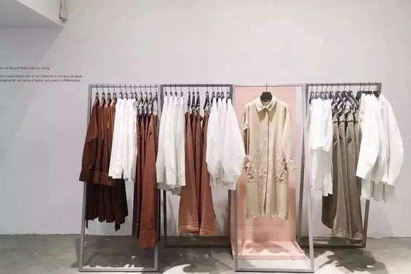 服装店如何陈列衣服？掌握这些陈列技巧，店内顾客爆满！_8