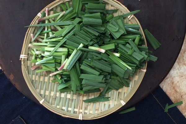 韭菜炒扇贝家常做法大全步骤图1