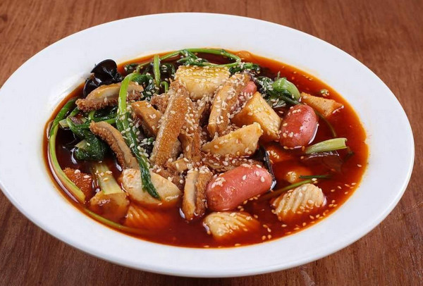 麻辣烫店这么开赚钱?