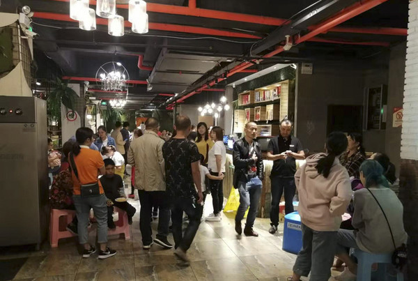 重庆火锅店加盟哪个好点?匠味渝厨全方位支持开店！_3