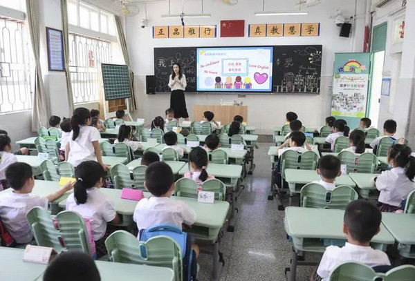 小学老师可不可以开办书法班?需要准备什么