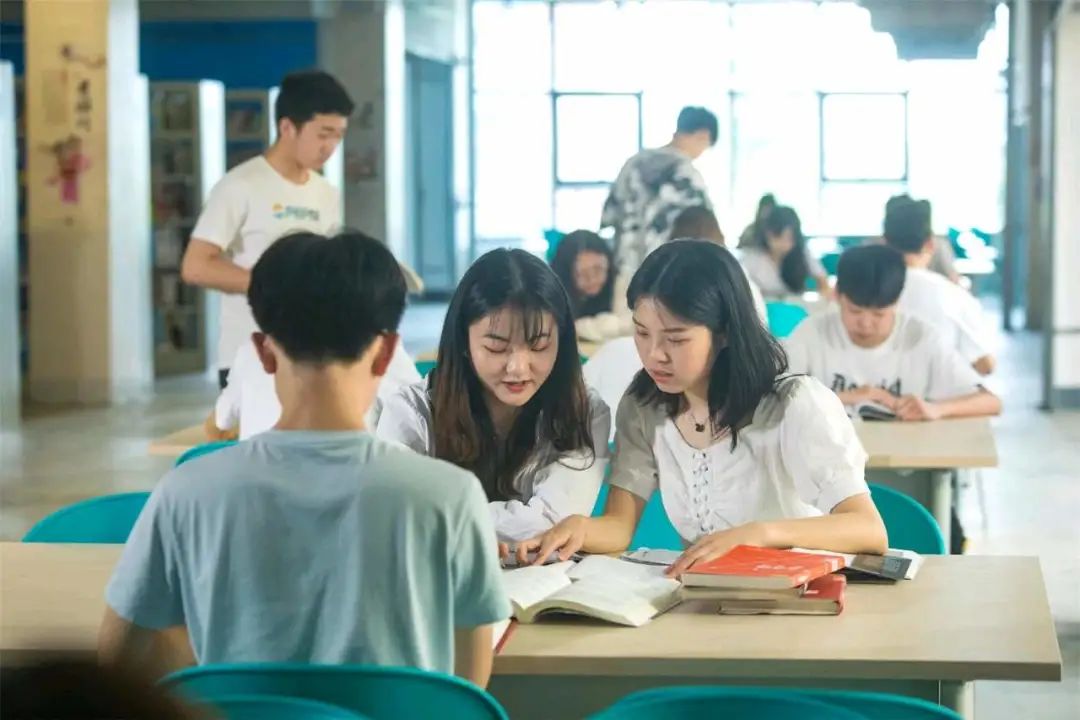 重庆理工职业学院公司环境