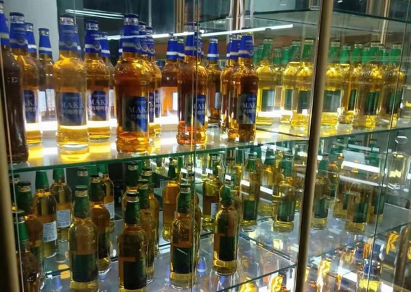 荷花啤酒多少钱一瓶?扬子荷花啤酒好喝么?_2