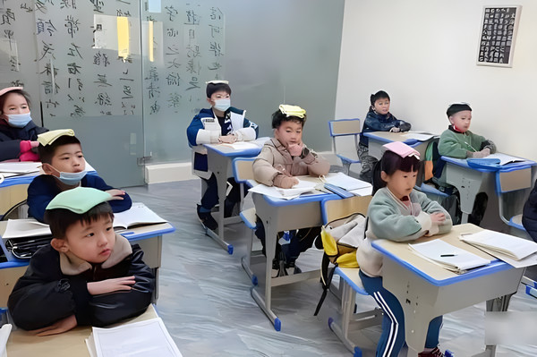 想做小学生书法培训怎么做？加盟还是自己干？_1