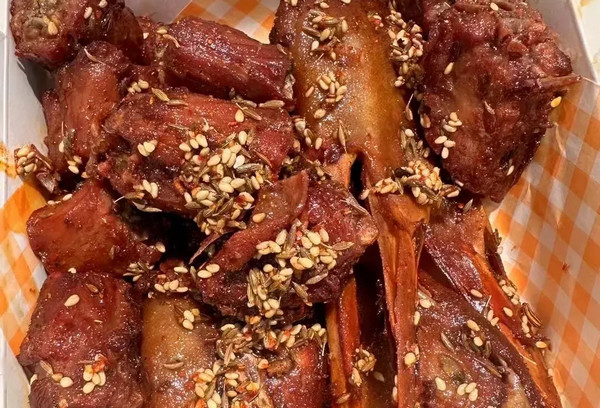 香酥鸭货摆摊推广时如何与顾客互动？_3